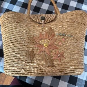 Vintage Woven Straw Floral Tote Bag in Natural Tan